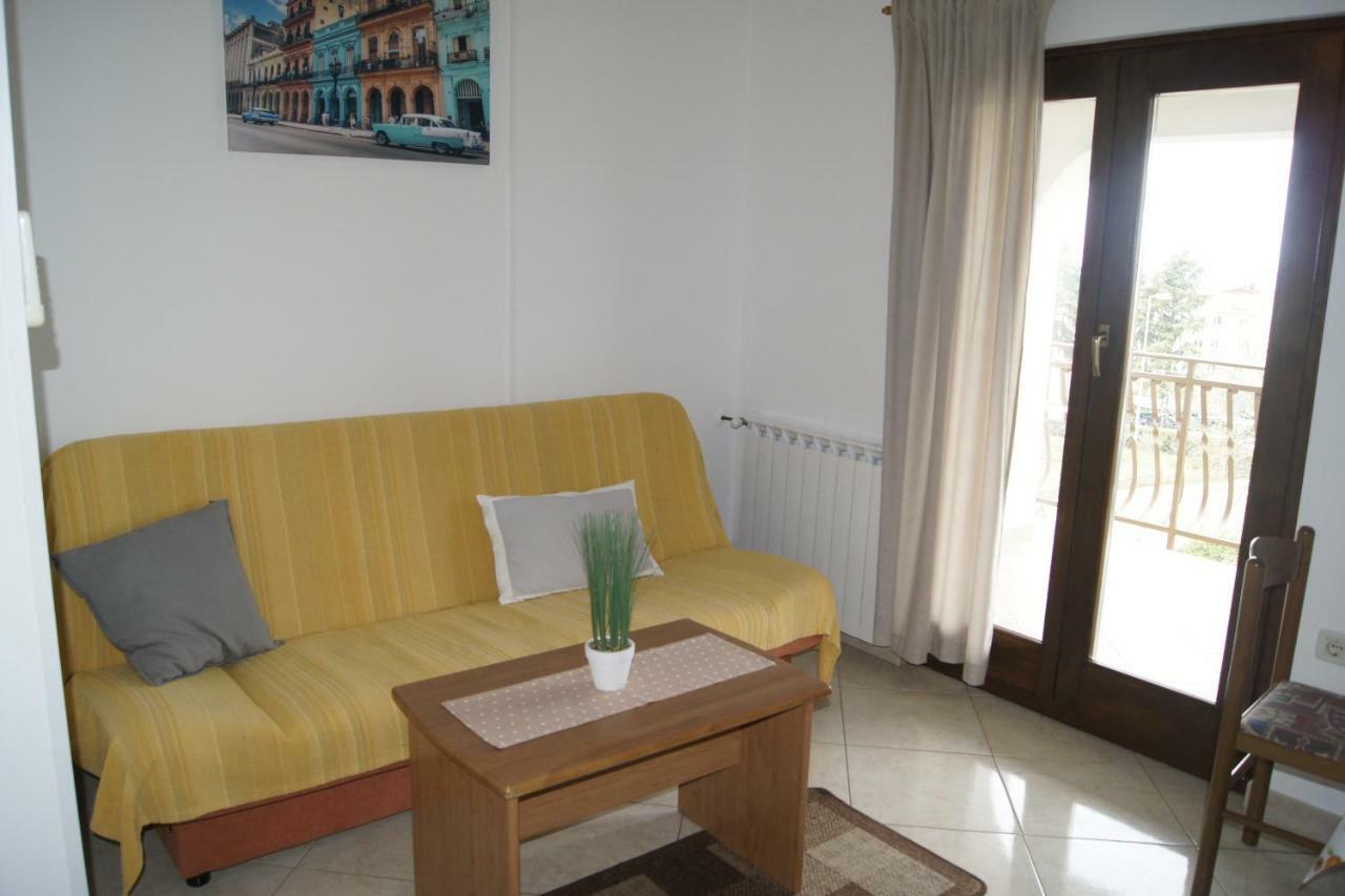 Apartmani Popovic Porec Exterior photo
